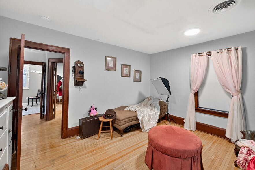 More Photos Of 418 Bench St, Taylors Falls Freestanding For Sale