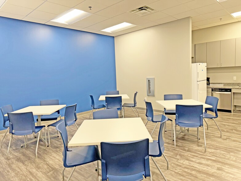 More Photos Of 2765 Highway 114, Fort Worth Distribution For Sale