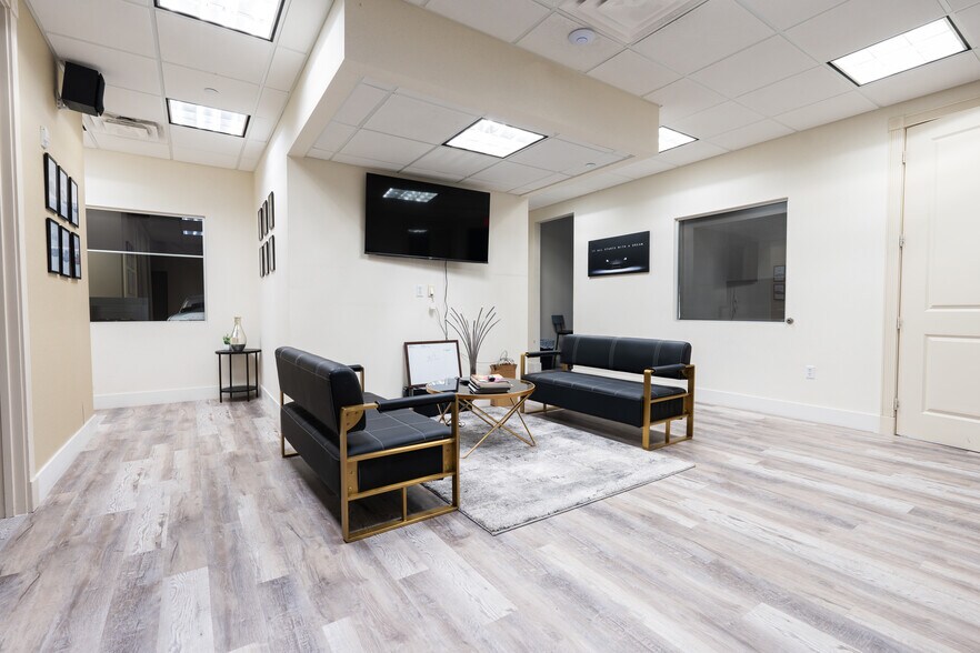 More Photos Of 3900 NW 126th Ave, Coral Springs Warehouse For Sale