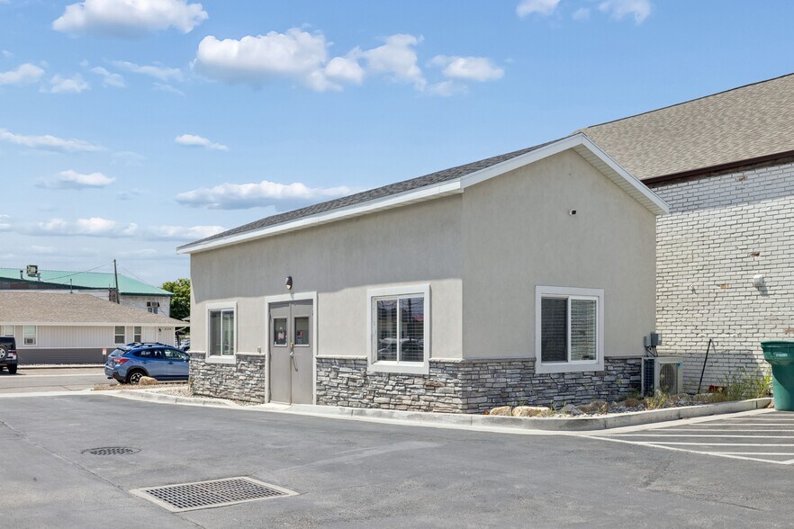 More Photos Of 635 E 1700 S, Orem Auto Dealership For Sale