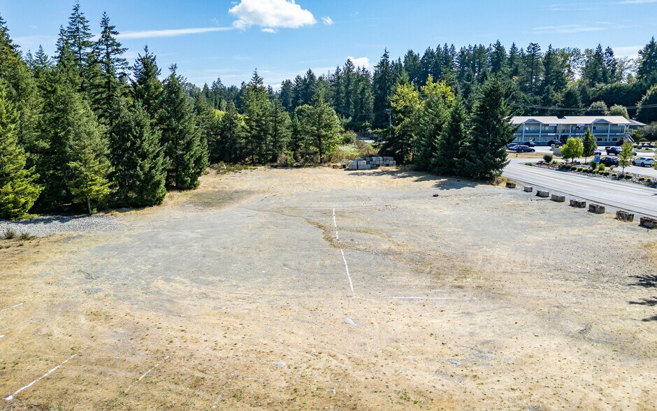 More Photos Of 10301 Eustis Hunt Rd E, Graham Land For Sale