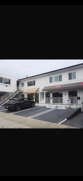 More Photos Of 733 10th St, Santa Monica Storefront Retail Office For Lease