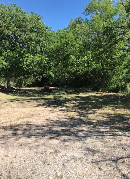 More Photos Of 905-909 Montopolis Dr, Austin Land For Sale