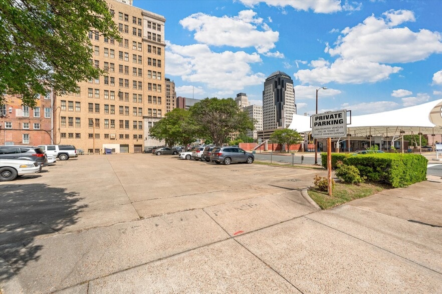 More Photos Of 610 Marshall St, Shreveport Office For Sale