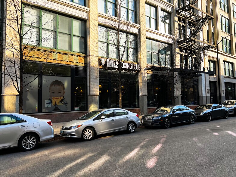 More Photos Of 315 S Peoria St, Chicago Apartments For Lease