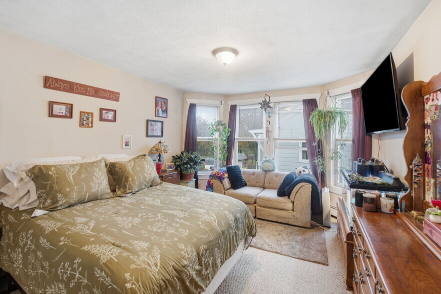 More Photos Of 248 Church St, Pascoag Apartments For Sale