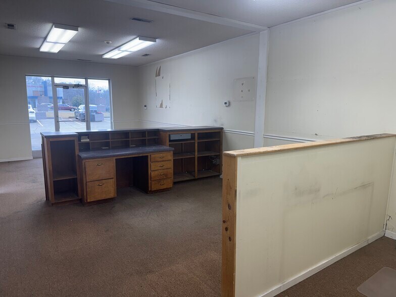 More Photos Of 3145 E Andrew Johnson Hwy, Greeneville Storefront For Lease