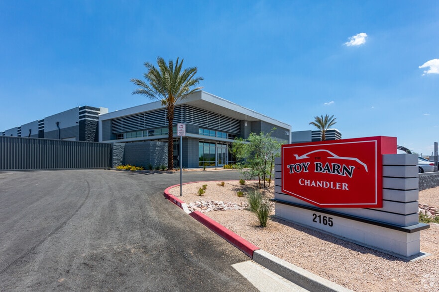 Primary Photo Of 2165 S Douglas Dr, Chandler Self Storage For Sale
