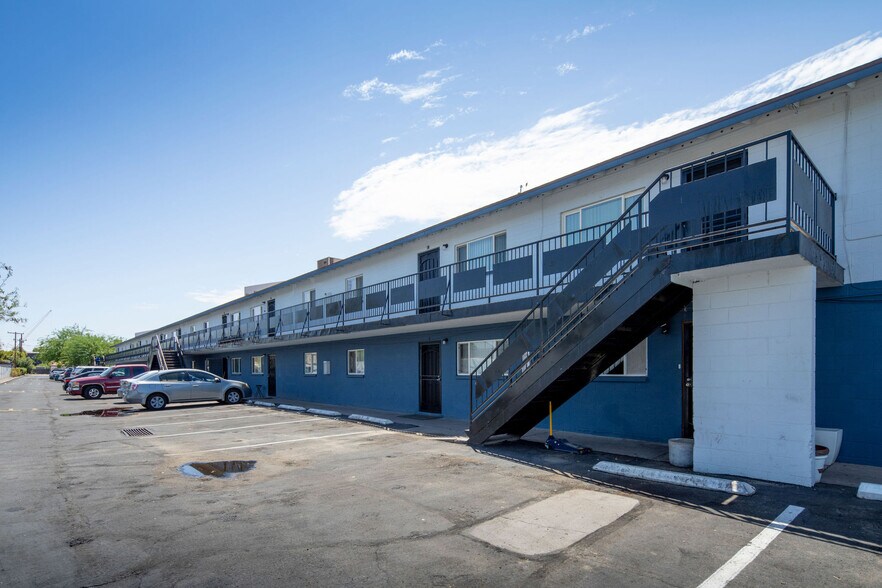 More Photos Of 1412 N 35th St, Phoenix Apartments For Sale