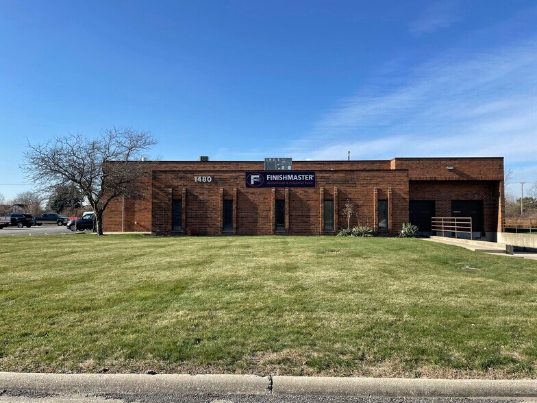 More Photos Of 1480 Huntington Ave, Calumet City Warehouse For Lease