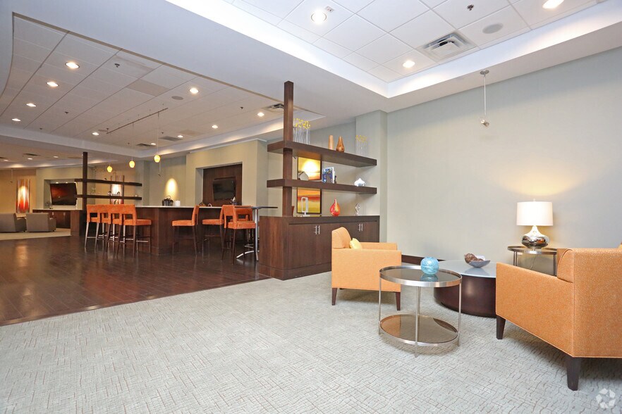 More Photos Of 657 S 3rd St, Louisville Apartments For Lease