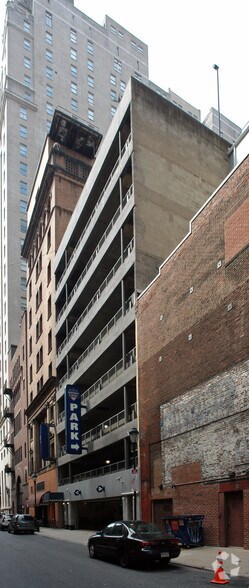 More Photos Of 1416-1418 Chestnut St, Philadelphia Parking Garage For Lease