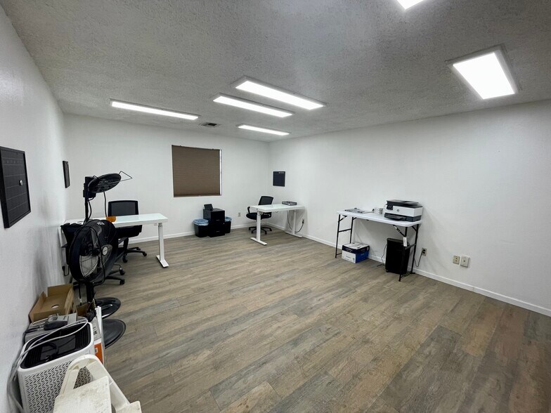 More Photos Of 2775 Betty Ln, Las Vegas Service For Lease