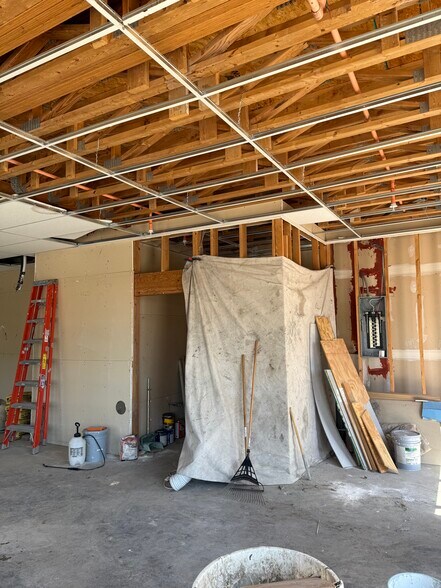 More Photos Of 1400 N Kansas St, El Paso Apartments For Lease