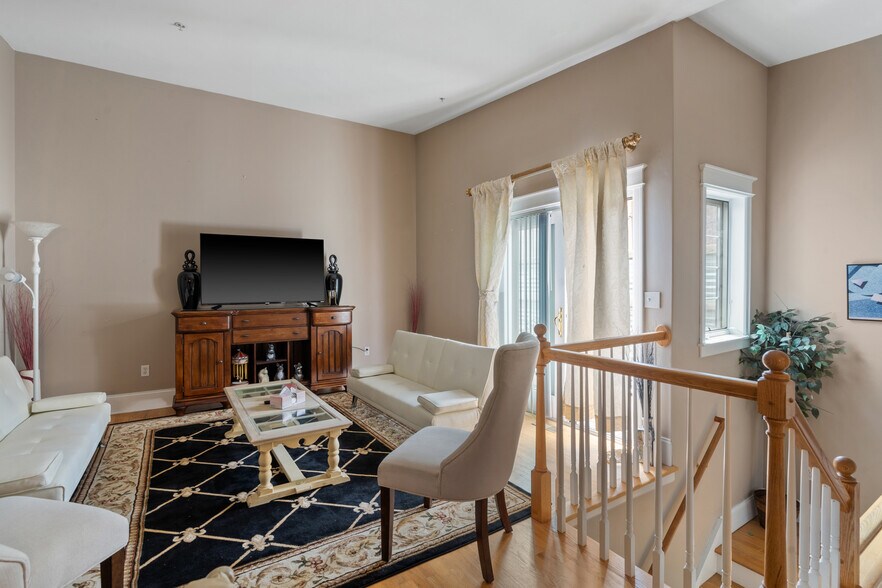 More Photos Of 317 W Fayette St, Syracuse Storefront Retail Office For Sale