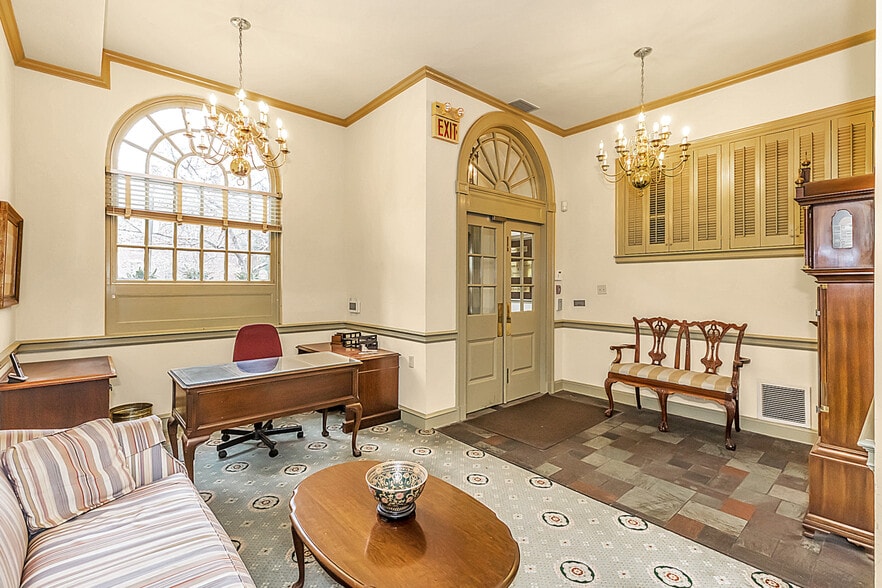 More Photos Of 303 Chestnut St, Philadelphia Office Residential For Sale