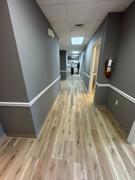 More Photos Of 1631 NW St Lucie West Blvd, Port Saint Lucie Medical For Lease