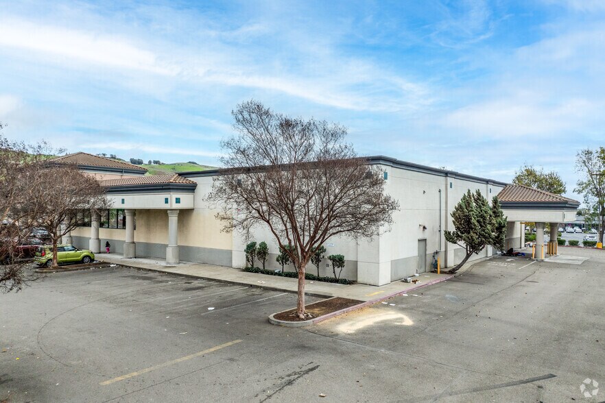 More Photos Of 26781 Mission Blvd, Hayward Drugstore For Sale