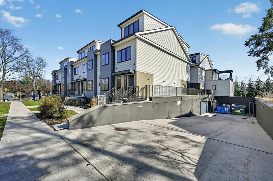 More Photos Of 830 Henry St, Ann Arbor Apartments For Sale