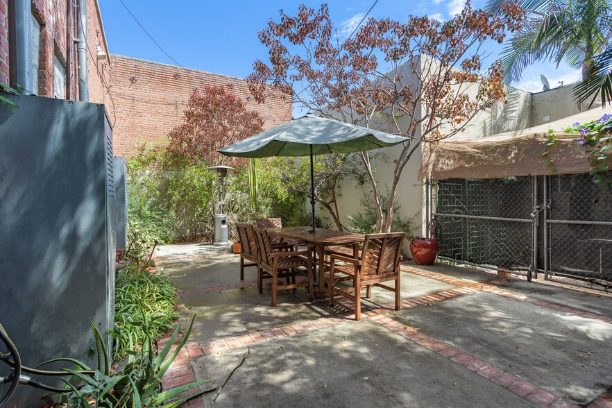 More Photos Of 1312 S Pacific Ave, San Pedro General Retail For Sale