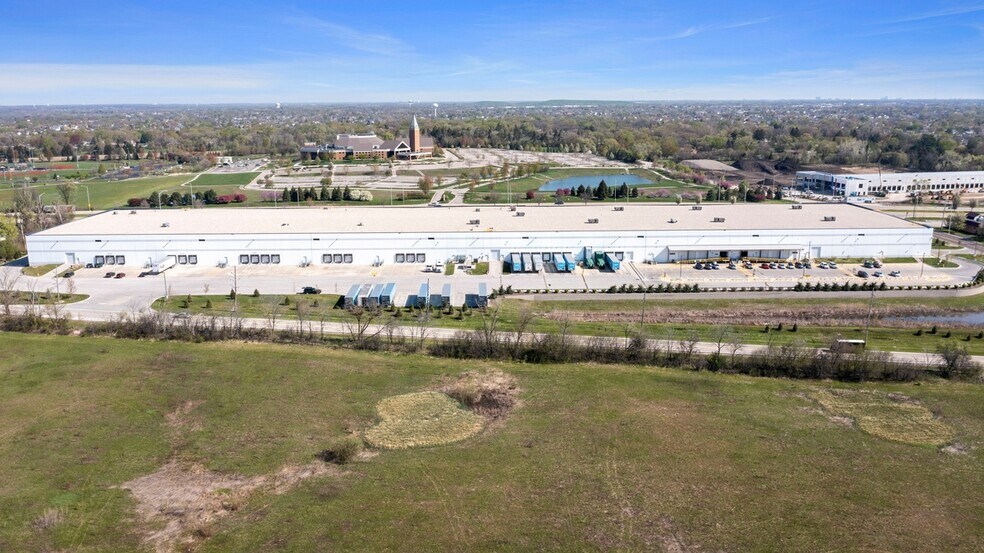 More Photos Of 27W501 North Ave, West Chicago Warehouse For Lease