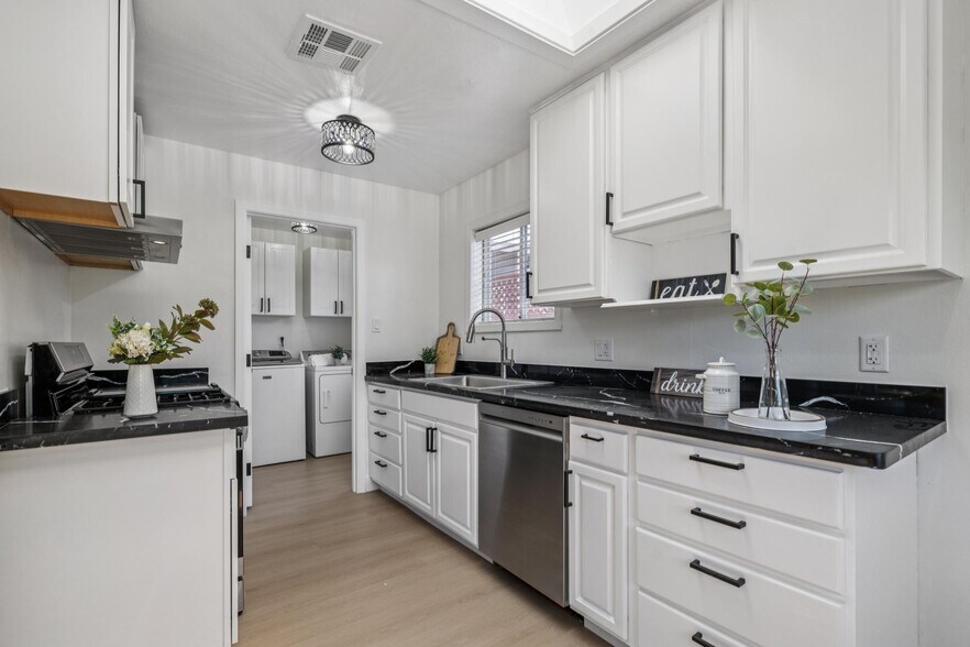 More Photos Of 846 Wilmac Ave, Novato Apartments For Sale