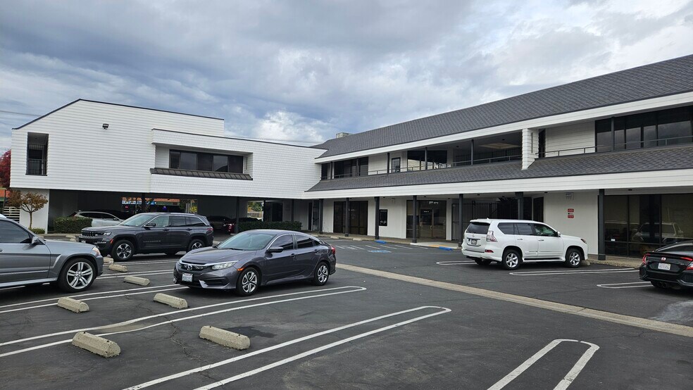 More Photos Of 1518 Coffee Rd, Modesto Medical For Lease