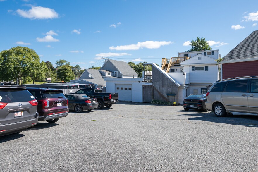 More Photos Of 286 Teaticket Hwy, Teaticket Freestanding For Sale