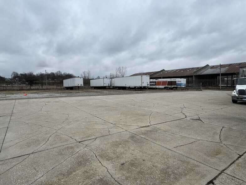 More Photos Of 905 Miami St, Akron Warehouse For Sale
