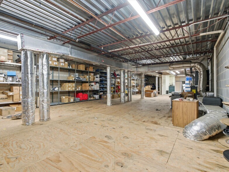 More Photos Of 2118 Carolina Place Dr, Fort Mill Warehouse For Sale