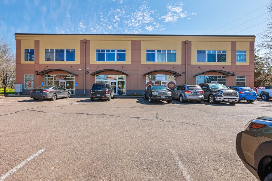 More Photos Of 4950 NE Belknap Ct, Hillsboro Office For Lease