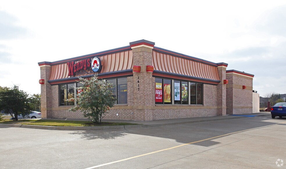 More Photos Of 1417 Hewitt Dr, Woodway Fast Food For Sale