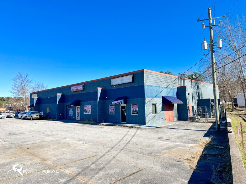 More Photos Of 8108 Highway 85, Riverdale Freestanding For Lease