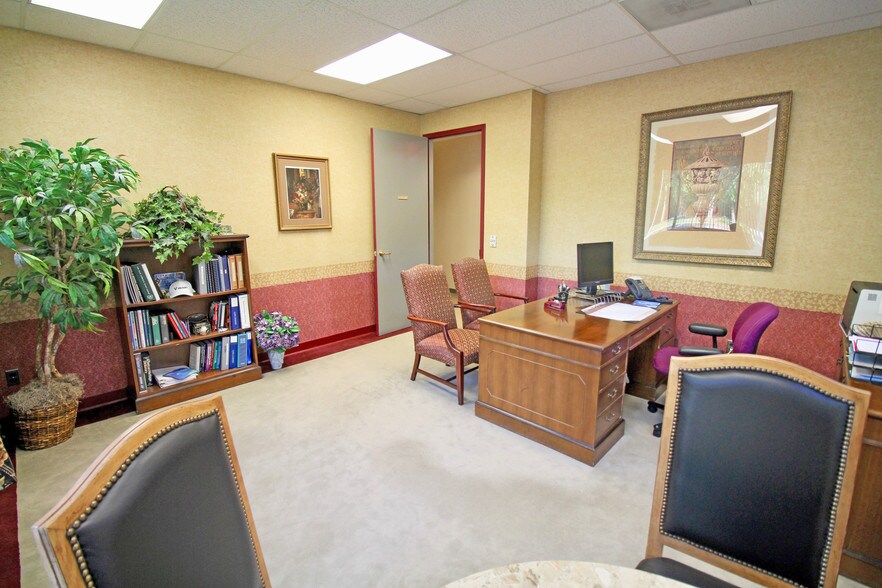 More Photos Of 200 Mineral Springs Rd, Rockaway Medical For Lease