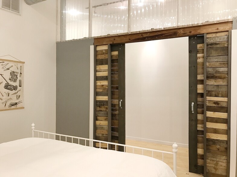 More Photos Of 311 Commercial St, Springfield Storefront Retail Residential For Sale