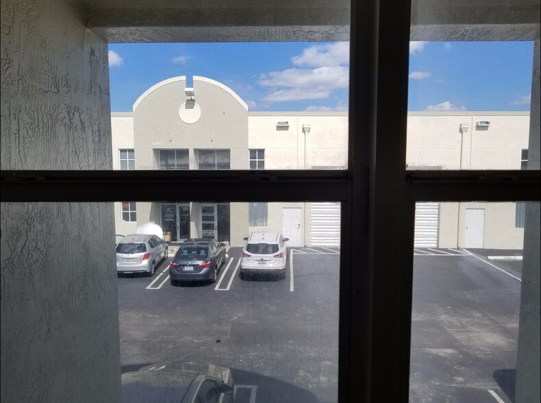 More Photos Of 5900 NW 99th Ave, Miami Light Distribution For Lease
