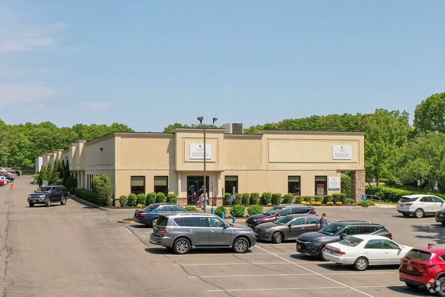 More Photos Of 140 Belle Meade Rd, Setauket Medical For Lease