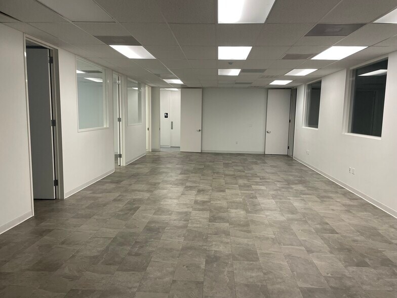 More Photos Of 1902 S Houston Ave, Humble Unknown For Lease