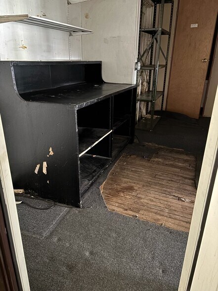 More Photos Of 544-546 Bessemer Ave, East Pittsburgh Apartments For Lease
