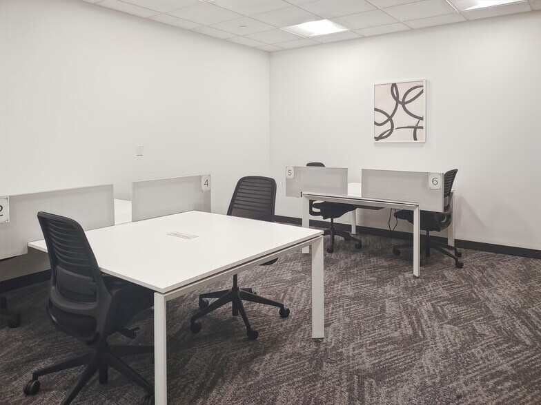 More Photos Of 2301 Sun Valley Dr, Delafield Coworking Space