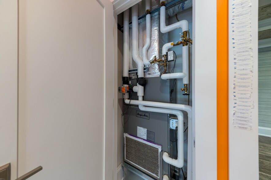 More Photos Of 145 School Rd, Mount Morris Office For Sale