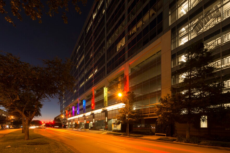 More Photos Of 2130 W Holcombe Blvd, Houston Medical For Lease