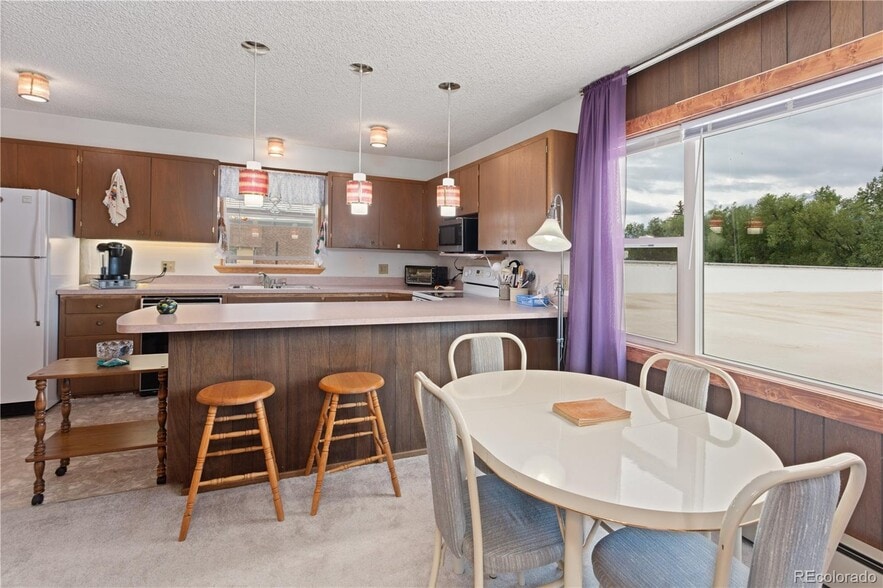 More Photos Of 202 Tabor St, Buena Vista General Retail For Sale