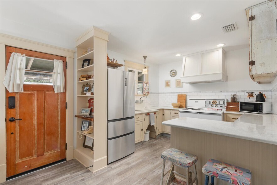 More Photos Of 16 Locust St, Saint Augustine Specialty For Sale