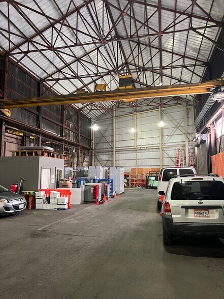 More Photos Of 4401 Oakport St, Oakland Warehouse For Sale