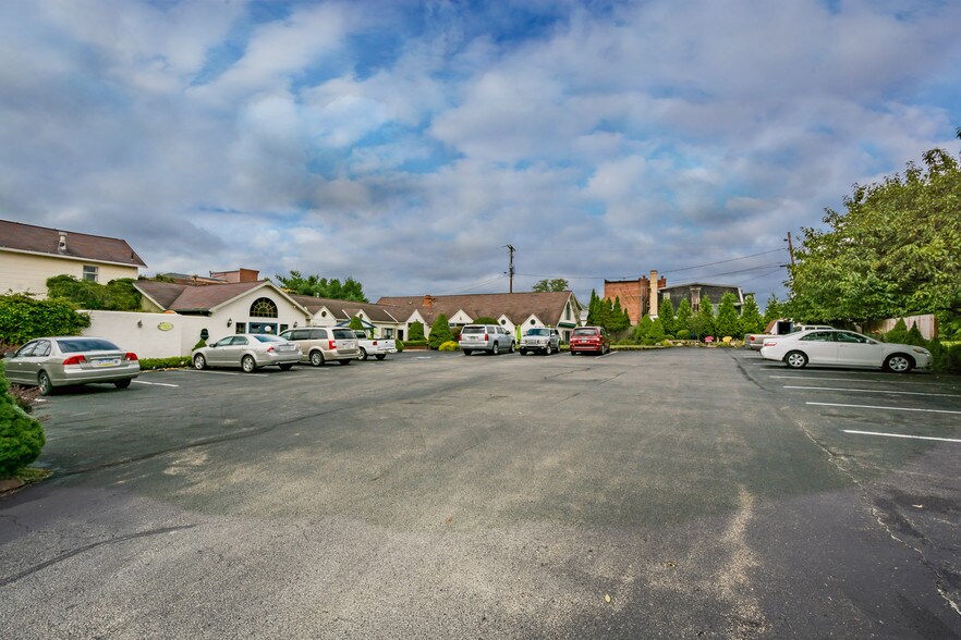 More Photos Of 181 E Brown St, Blairsville Restaurant For Sale