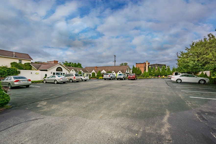 More Photos Of 181 E Brown St, Blairsville Restaurant For Sale