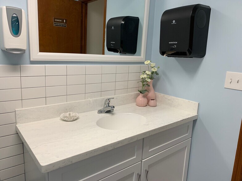 More Photos Of 602 W Indian River Blvd, Edgewater Medical For Lease