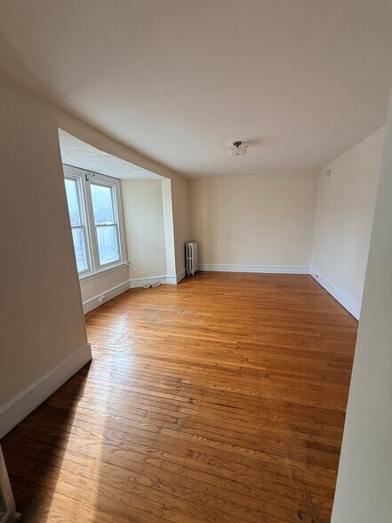 More Photos Of 330-32-34-36-38 E GIRARD AVE, Philadelphia Storefront Retail Residential For Sale