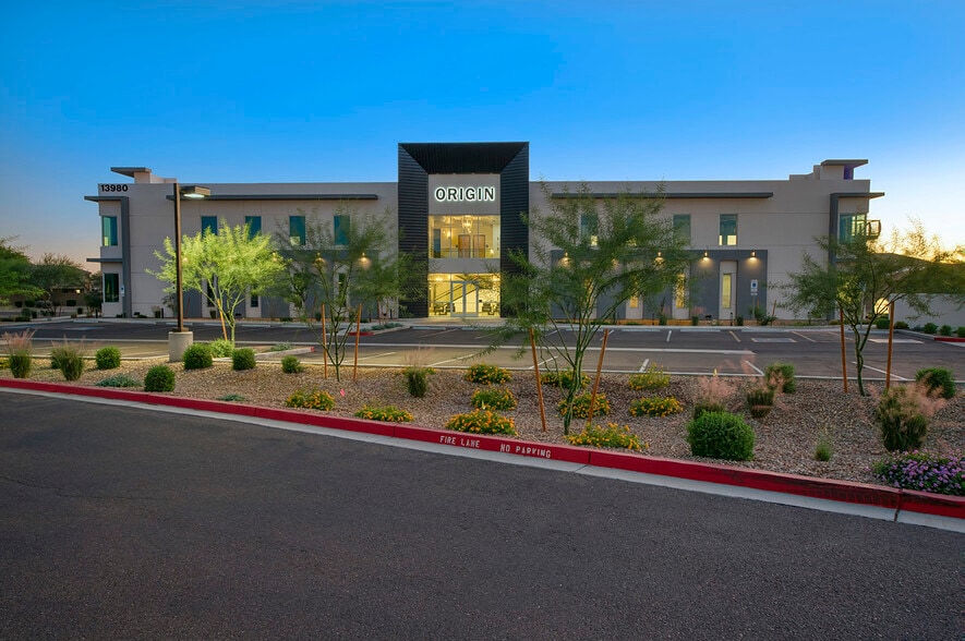 More Photos Of 13980 W Avalon Dr, Goodyear Medical For Lease
